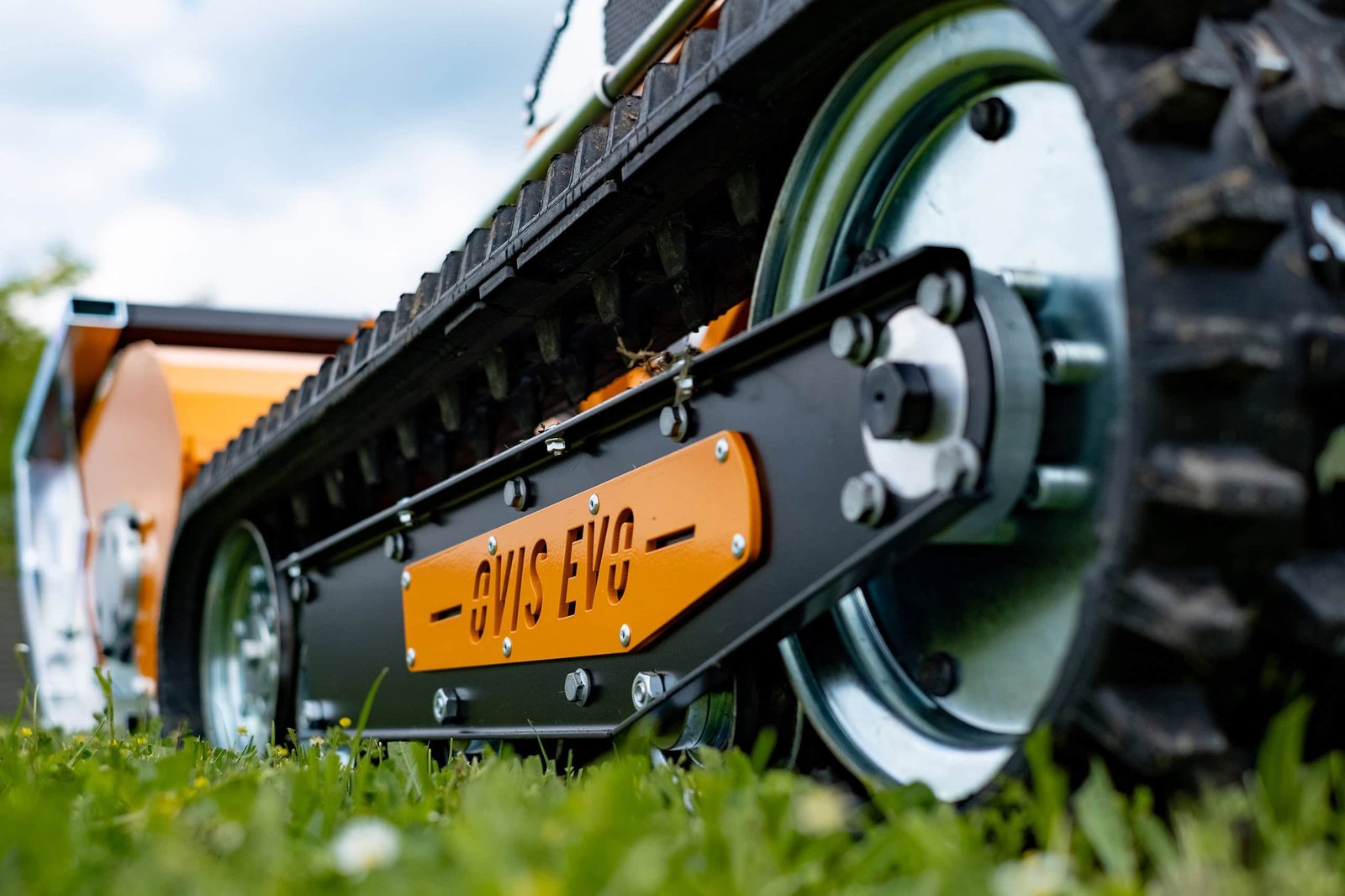 AS 1000 Ovis EVO RC Remote-Controlled Flail Mower - Image 9