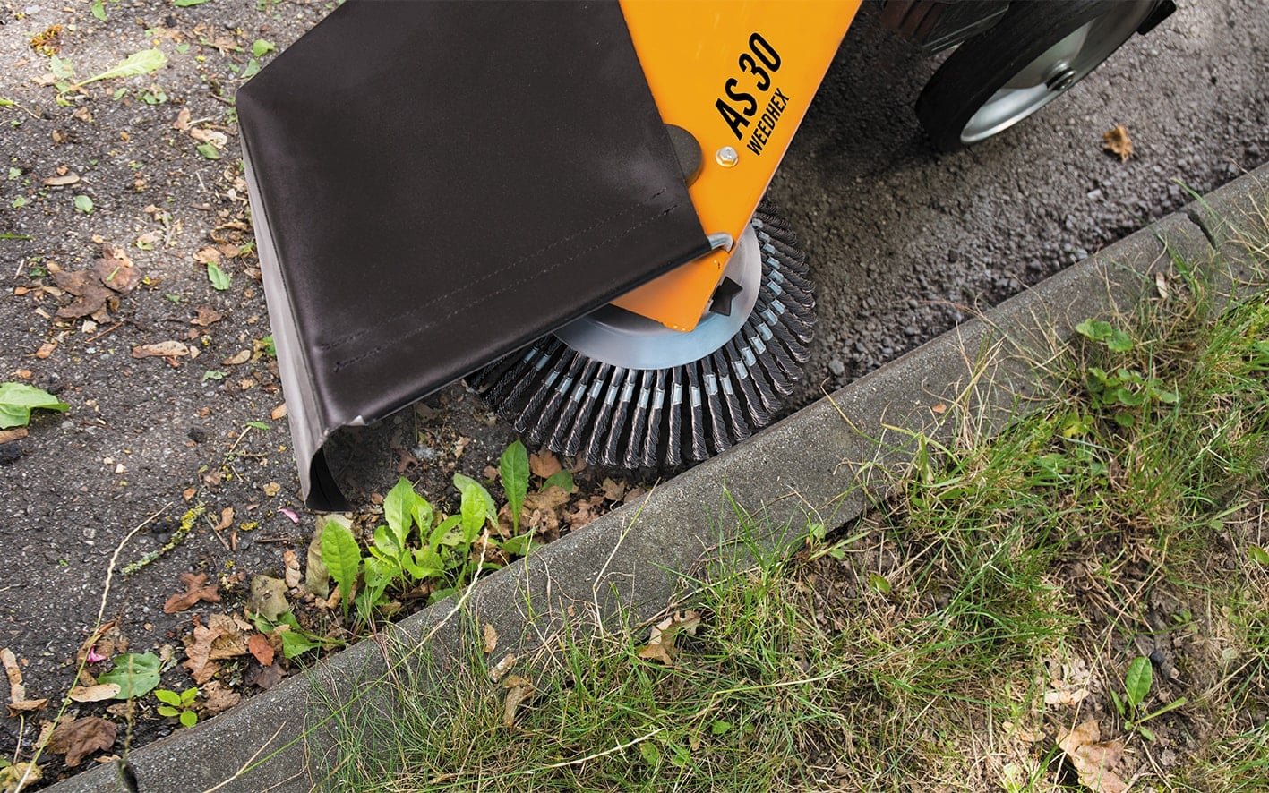 AS 30 WeedHex 140 Compact Petrol Weed Brush - Image 2