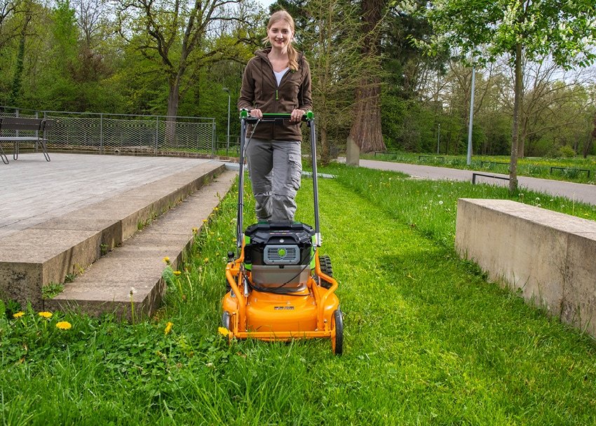 AS 510 E-ProClip A Professional Battery Mulching Mower - Image 4