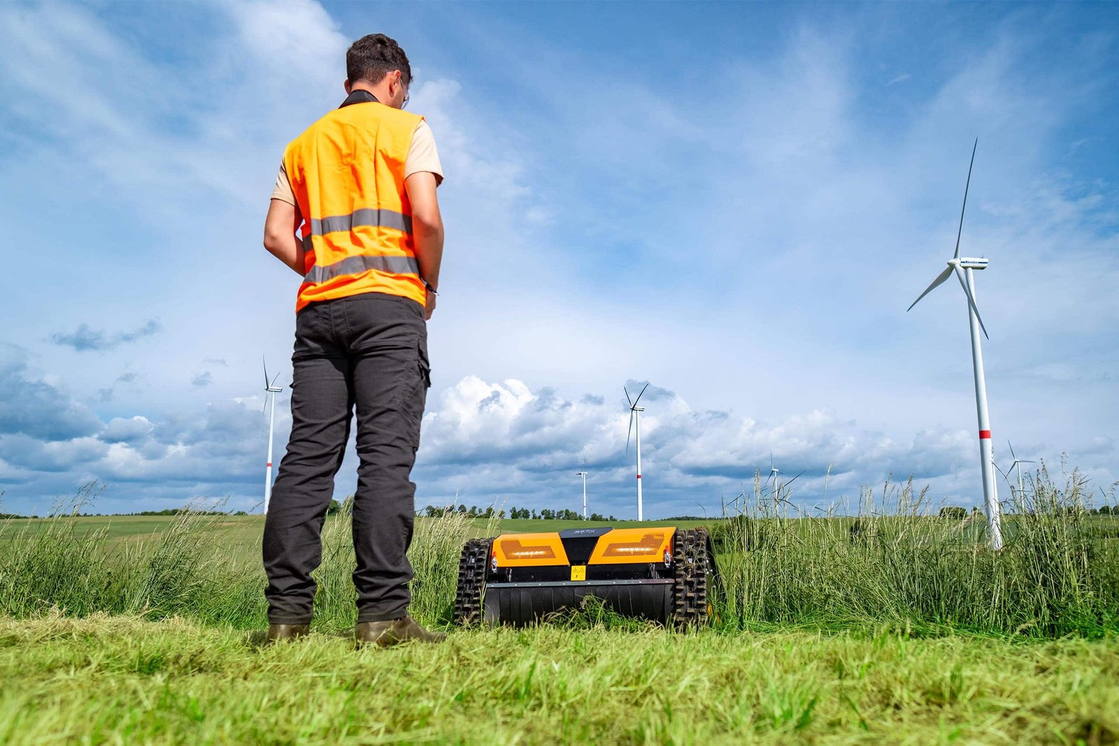 AS 990 Tahr RC Remote-Controlled Crawler Slope Mower - Image 7