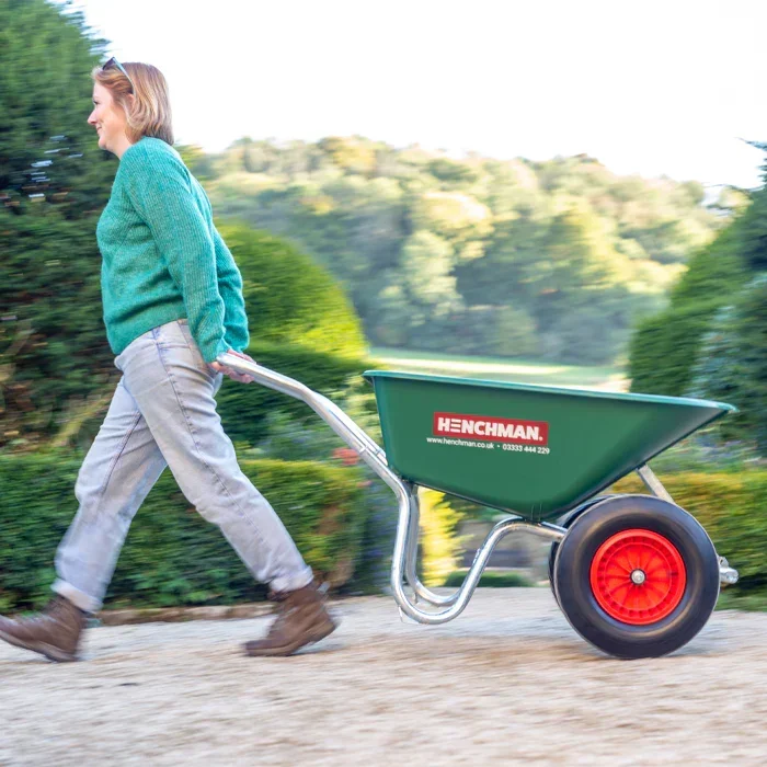 Henchman 135 Litre Heavy-Duty Galvanised Wheelbarrow - Image 2