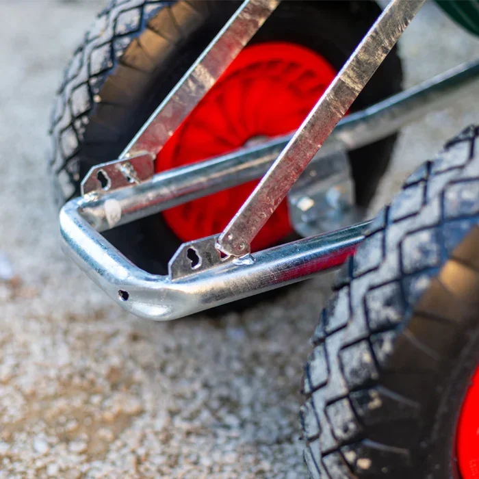 Henchman 135 Litre Heavy-Duty Galvanised Wheelbarrow - Image 5