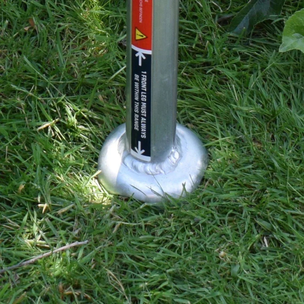 Henchman Fully Adjustable Tripod Ladder - Image 16