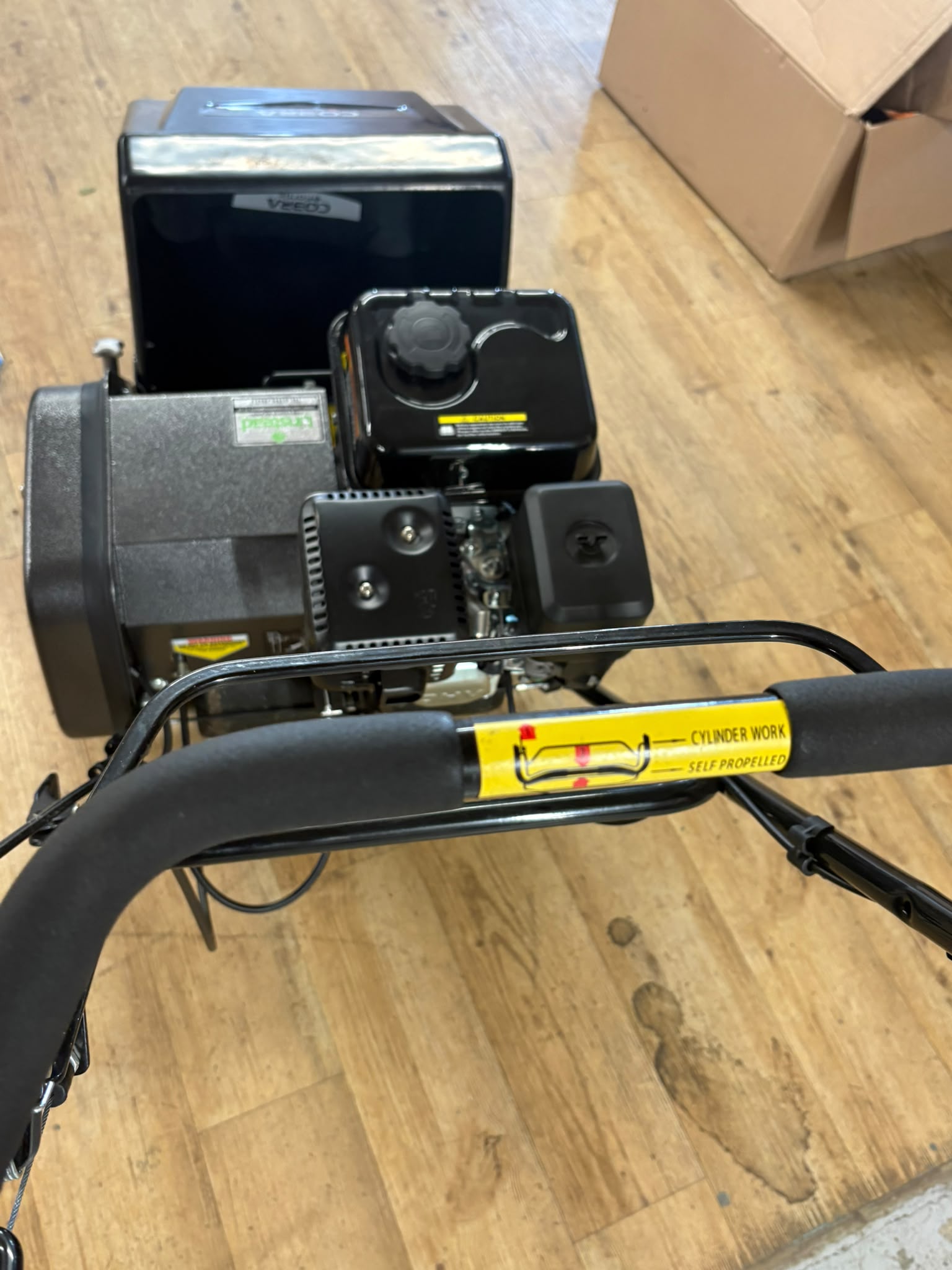 Cobra Fortis 14L 14" Petrol Cylinder Lawnmower - Ex-Display - Image 4